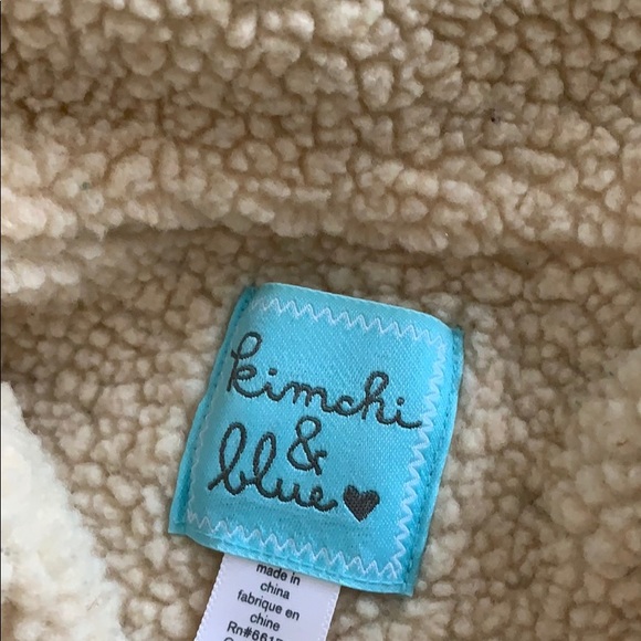 KIMCHI & BLUE shearling vest- URBAN OUTFITTERS - Picture 4 of 8